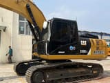 2000 Caterpillar 330D2L crawler excavator, side view