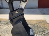 2020 Bobcat E85 mini excavator bucket and quick coupler