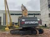 Hyundai R520L-9VS crawler excavator, rear view