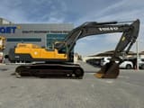 2018 Volvo EC480DL crawler excavator, side profile view