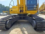 2022 Komatsu PC400-8 crawler excavator, front view of undercarriage