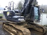 2019 JCB 220X L4F crawler excavator, side view