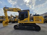 Escavatore cingolato Komatsu PC200-8 del 2023, vista laterale