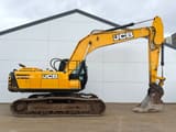 2017 JCB JS220LC crawler excavator, side profile view