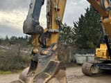 2020 Caterpillar 326FLN crawler excavator bucket and boom detail