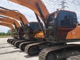 2019 Hyundai 220-9 crawler excavator, side view