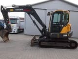 2015 Volvo ECR88D crawler excavator, side view