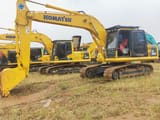 Pelle sur chenilles Komatsu PC200-8 2024, vue latérale