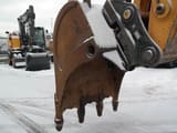 2008 Hyundai R360LC-7A crawler excavator bucket close-up