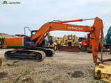 2015 Hitachi Zaxis 210LC crawler excavator side view