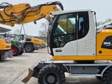 2017 Liebherr A914 COMPACT wheel excavator side view
