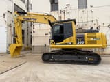 2023 Komatsu PC200-8 Raupenbagger, Seitenansicht