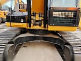 2018 Caterpillar 320D2 crawler excavator, front view of cab and tracks