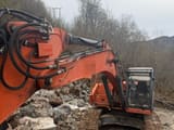 2011 Atlas 260LC crawler excavator, high-angle side view