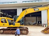 2018 Caterpillar 320GC crawler excavator, side profile view