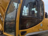 2023 Hyundai R220LC-9 crawler excavator cab view