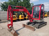 2013 Volvo ECR38 mini excavator, front three-quarter view