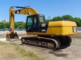 2016 Caterpillar 329D2 crawler excavator, side view