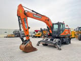 2014 Doosan DX190WA wheel excavator, front three-quarter view