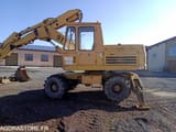 1979 Liebherr 911 wheel excavator side view