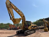 2018 Caterpillar 330CL crawler excavator, front three-quarter view