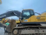2020 Volvo EC480DL crawler excavator, side profile view