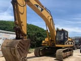 2018 Caterpillar 330BL crawler excavator, front three-quarter view