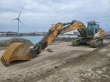 2004 Liebherr R934B HD-S crawler excavator, side view