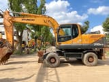 2023 Hyundai R210W-9 Escavatore Gomma