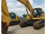 2020 Komatsu PC450-8 crawler excavator, front three-quarter view
