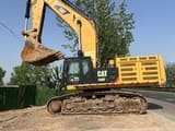 2024 Caterpillar 390FL crawler excavator side view