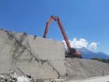 1990 Hitachi EX400LC demolition excavator side view