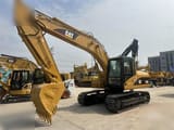 2016 Caterpillar 320C crawler excavator, side view