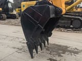 2024 Hyundai R210W-9T wheel excavator bucket detail