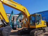 Escavatore cingolato Komatsu PC200-8 del 2020, vista laterale