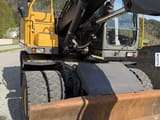 2009 Volvo EW140C wheel excavator front view