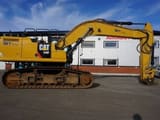 2016 Caterpillar 340F crawler excavator, side profile view