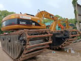 Caterpillar 320CL Amphibienbagger 2024, Dreiviertelansicht von hinten