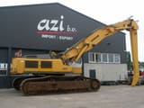 2014 Liebherr R974C material handler, side profile view