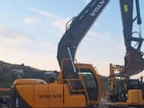 2000 Volvo EC140BLC crawler excavator, side view