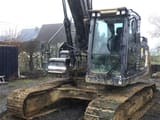 2019 JCB 220X L4F crawler excavator, front three-quarter view