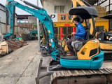 2018 Kubota U35-5 mini excavator, side view