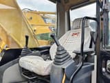 Intérieur d'une pelle sur chenilles Caterpillar 320D de 2019