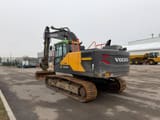 2020 Volvo EC220EL crawler excavator, rear three-quarter view