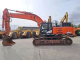 2018 Hitachi Zaxis 490LCH crawler excavator, side view
