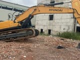 Hyundai R520L-9VS crawler excavator side view