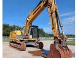 2016 Liebherr R936LC crawler excavator, side view