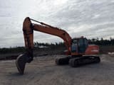 2007 Doosan DX225LC crawler excavator side view