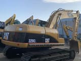 2018 Caterpillar 320CL crawler excavator, rear three-quarter view