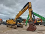 2019 Liebherr R936LC crawler excavator, side view